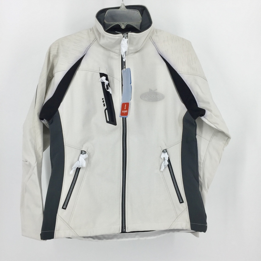 Noodles & Co Elevate Women’s Softshell Jacket
